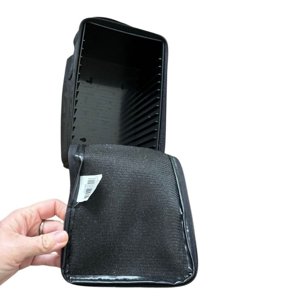 Mainstays Portable CD/DVD Storage Case - Picture 8 of 9